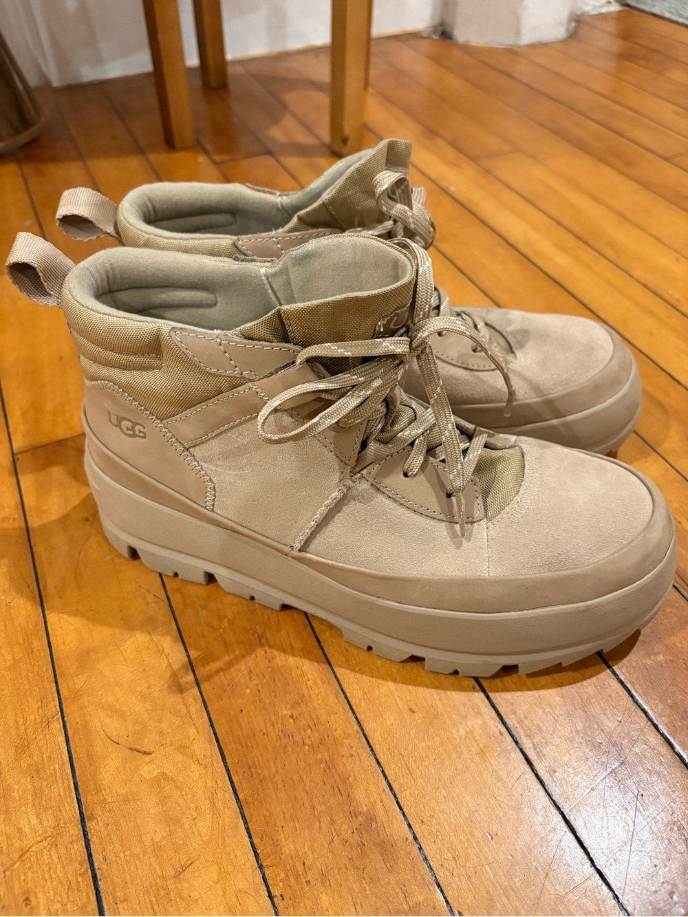 UGG The UGG Lug Chukka Boot Men’s size 9 in sand color